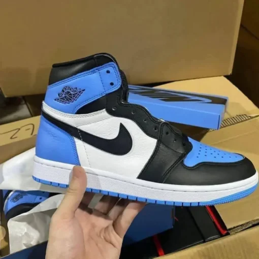 bulk sneaker pallets wholesale