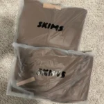 Buy SKIMS clothing pallets – Fashion wholesaler in the USA. - Image 7